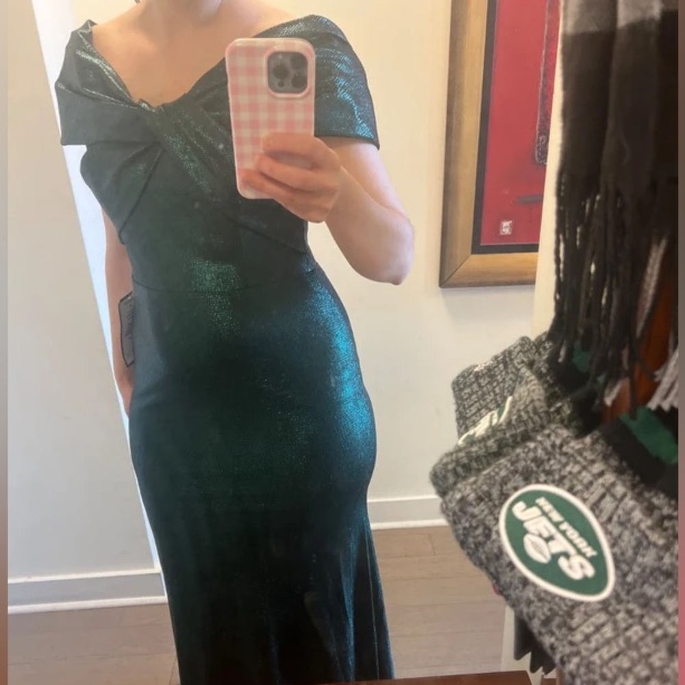 NWT Betsy & Adam Women's Long Off-The-Shoulder Gown - Picture 5 of 8